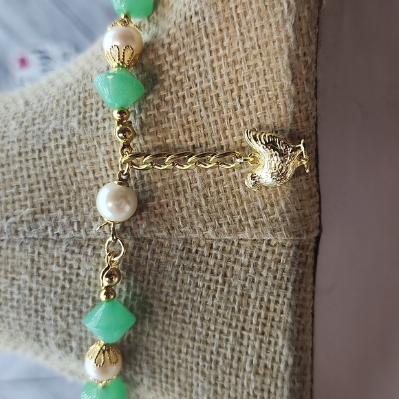 Gilded Garden 32 inch Necklace Freahwater pearls and Green Glass Aprilsplace - Picture 3 of 8